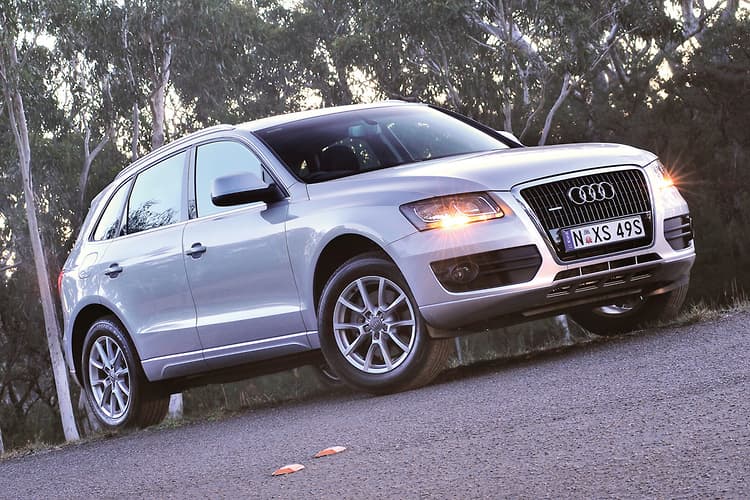 Download 2010 AUDI Q5 Service and Repair Manual Manuals